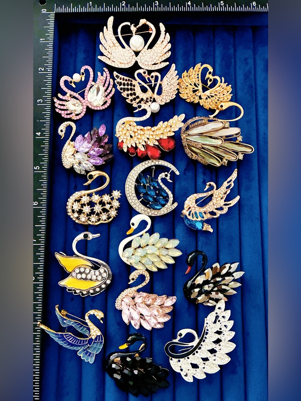 17 Pcs Swan Brooch Lot Rhinestone Enamel Bird Animal Pin Set